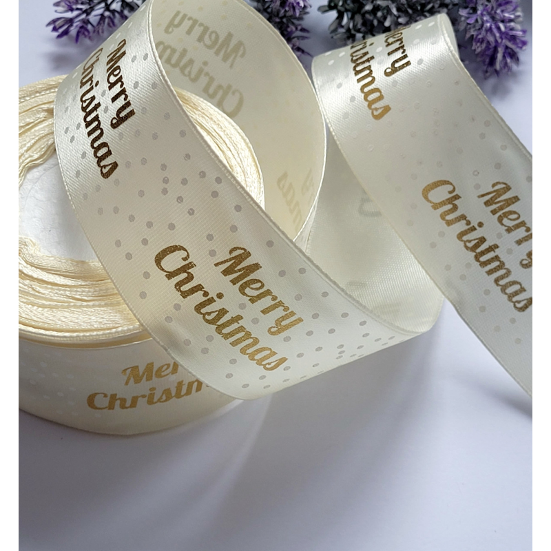Атласна стрічка 4см Merry Christmas молочний Атласна стрічка 4см Merry Christmas молочний